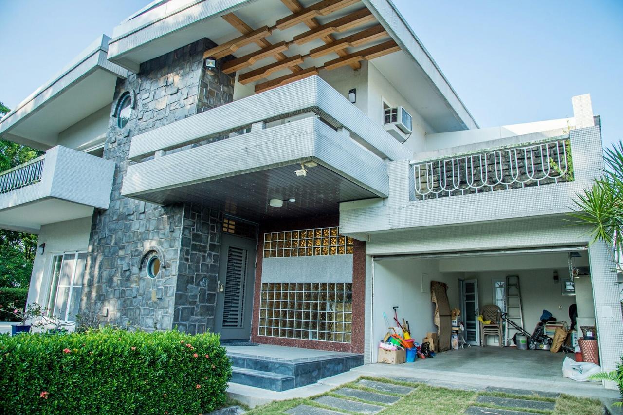 Mountain Homestay 6-8人包棟民宿 Xinhua Екстер'єр фото