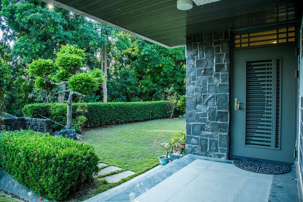 Mountain Homestay 6-8人包棟民宿 Xinhua Екстер'єр фото